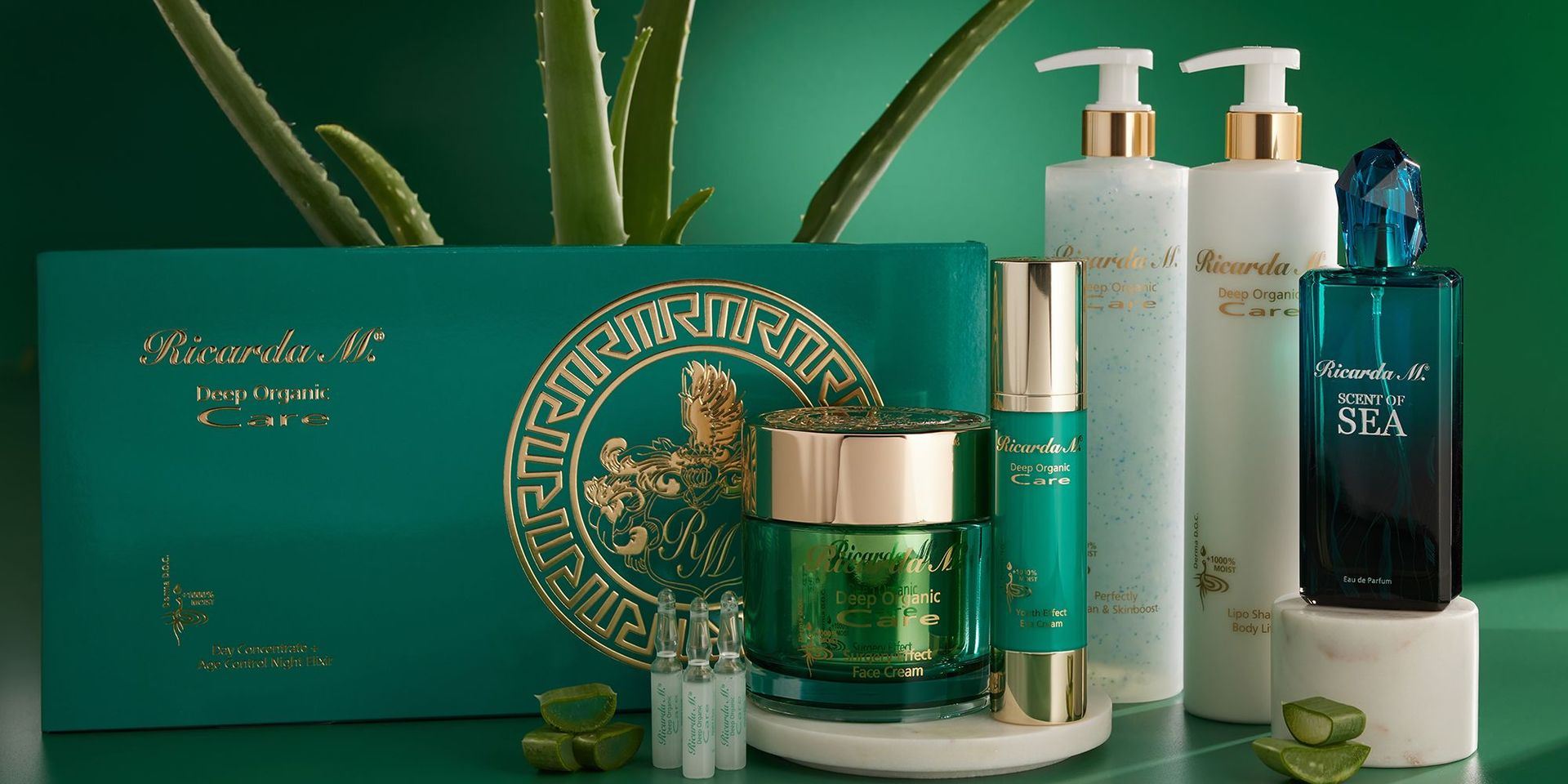 Kosmetik-Produkte aus der Pflegelinie DOC Deep Organic Care