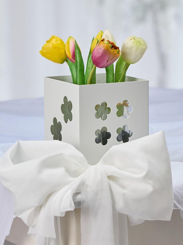 Produktbild von Windlicht aus Metall & Glas, 13 x 13 x 13 cm