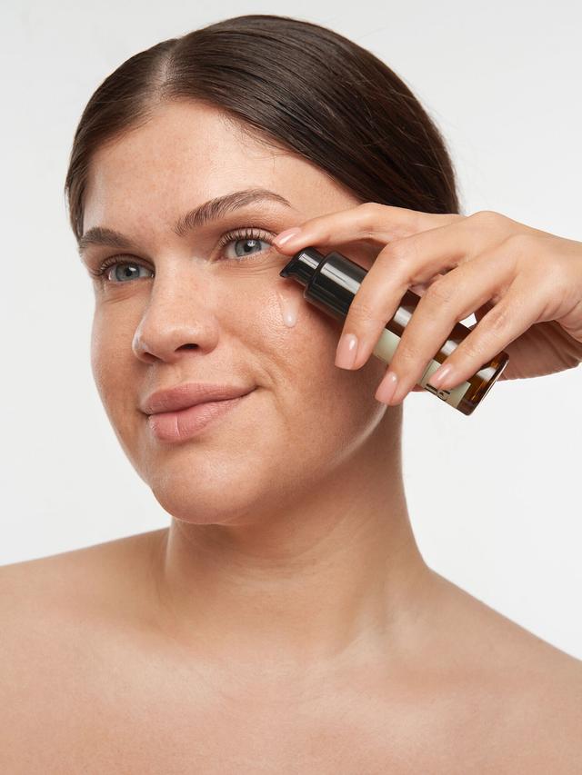 Produktbild von alla/jen Gesichtsserum mit Hyaluron, Gojibeere und Szechuanpfeffer, bekannt aus "Die Höhle der Löwen", 30 ml