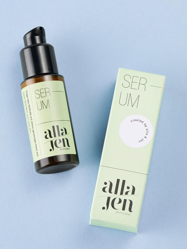 Produktbild von alla/jen Gesichtsserum mit Hyaluron, Gojibeere und Szechuanpfeffer, bekannt aus "Die Höhle der Löwen", 30 ml