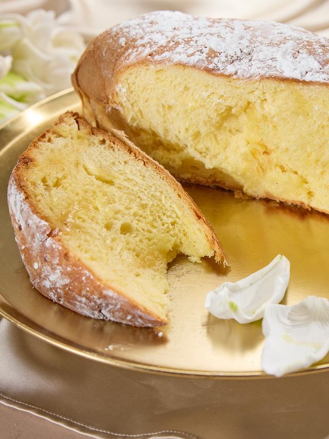 Produktbild von Strano e Nostrano Osterkuchen in Taubenform "COLOMBAÍ" nach traditioneller Art, Limoncello oder Zuppa Inglese, 750 g