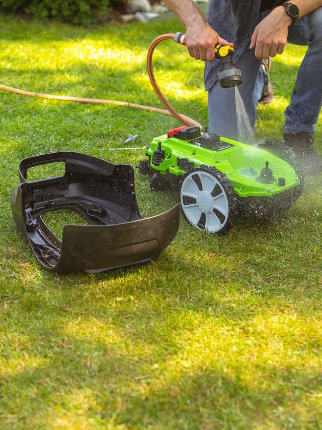 Produktbild von Rasenroboter "Mähroboter 7.0" für 750 m², Mähen & Düngen, 2-in-1, 24 V