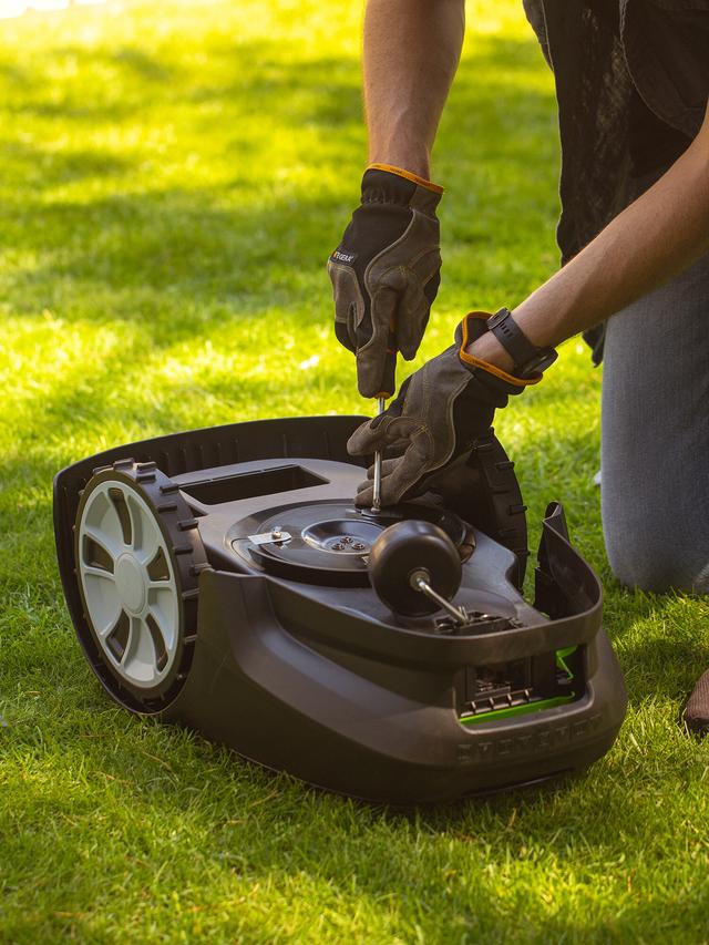 Produktbild von Rasenroboter "Mähroboter 7.0" für 750 m², Mähen & Düngen, 2-in-1, 24 V