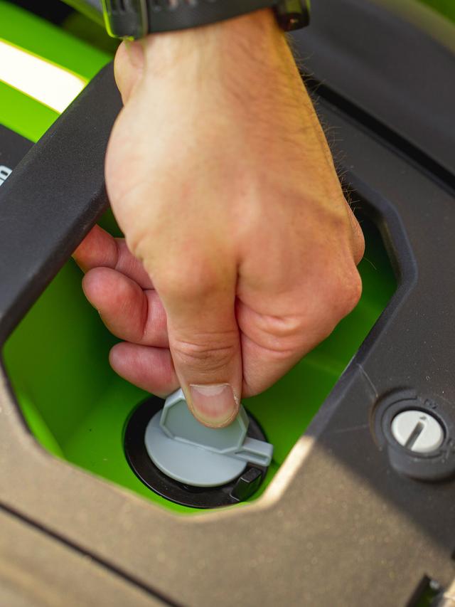 Produktbild von Rasenroboter "Mähroboter 7.0" für 750 m², Mähen & Düngen, 2-in-1, 24 V